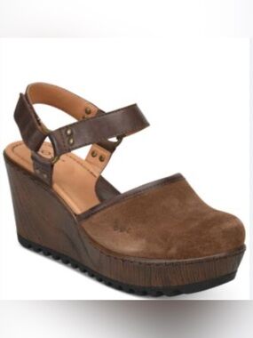 b.o.c. Rina leather wedge sandals - brown - size 7